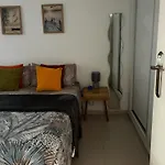 Апартаменти Playa De Americas Apto Cerca De La Playa, Con Piscina Y Parking *