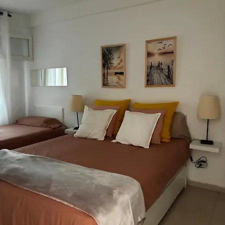 Appartamento Con Piscinas Y Parking