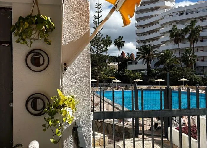 Apartment Playa De Americas Apto Cerca De La Playa, Con Piscina Y Parking *