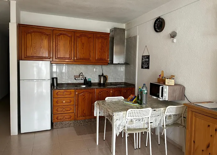 Apartment Playa De Americas Apto Cerca De La Playa, Con Piscina Y Parking