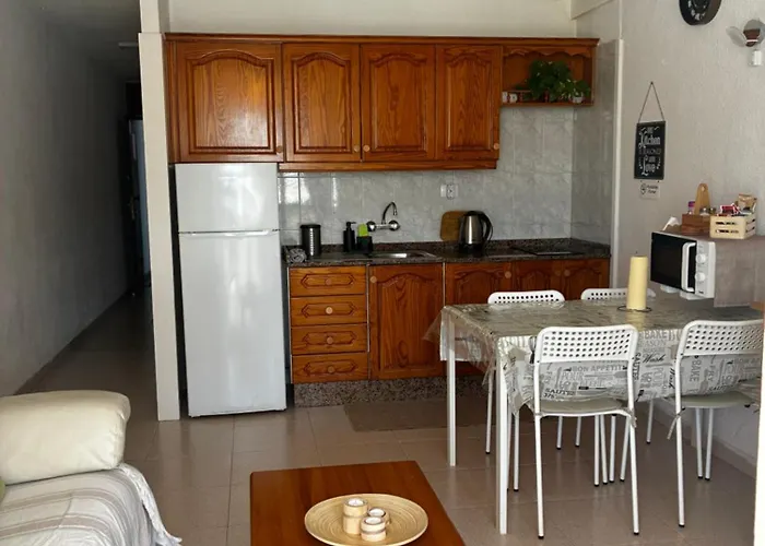 Playa De Americas Apto Cerca De La Playa, Con Piscina Y Parking Apartment *