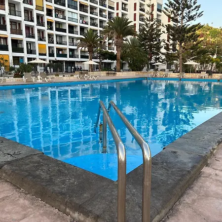 Playa De Americas Apto Cerca De La Playa, Con Piscina Y Parking Апартаменти *