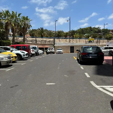 Con Piscinas Y Parking Apartment Costa Adeje (Tenerife)