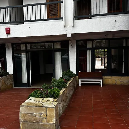 Con Piscinas Y Parking Apartment *