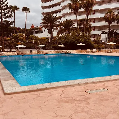 Con Piscina Y Parking En Playa De Americas Διαμέρισμα