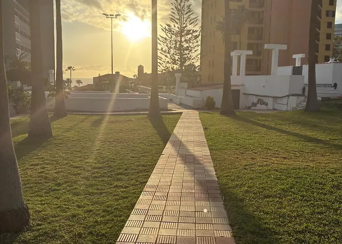 Playa De Américas Apto Cerca De La Playa, Con Piscina Y Parking *
