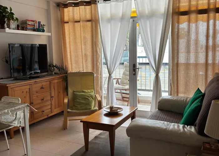 Playa De Américas Apto Cerca De La Playa, Con Piscina Y Parking