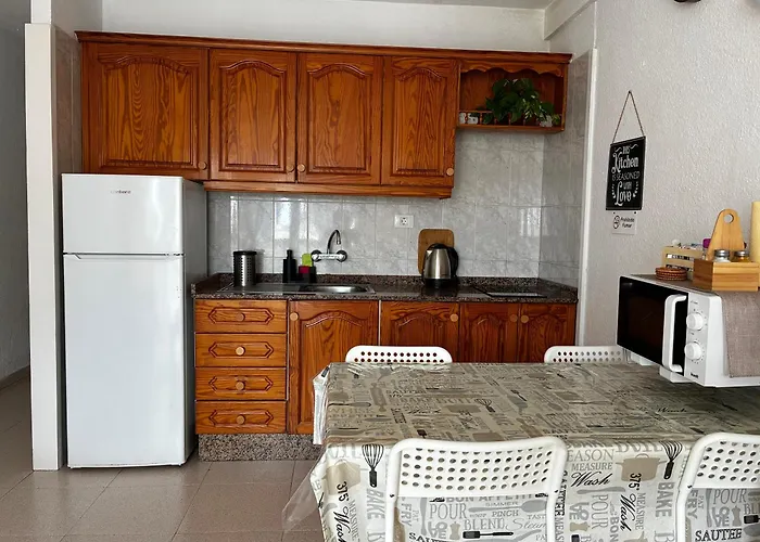 Playa De Américas Apto Cerca De La Playa, Con Piscina Y Parking